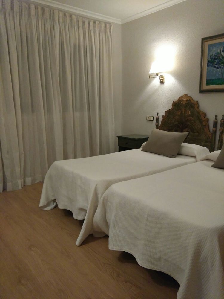 Hotel Salvador Bailen Ngoại thất bức ảnh